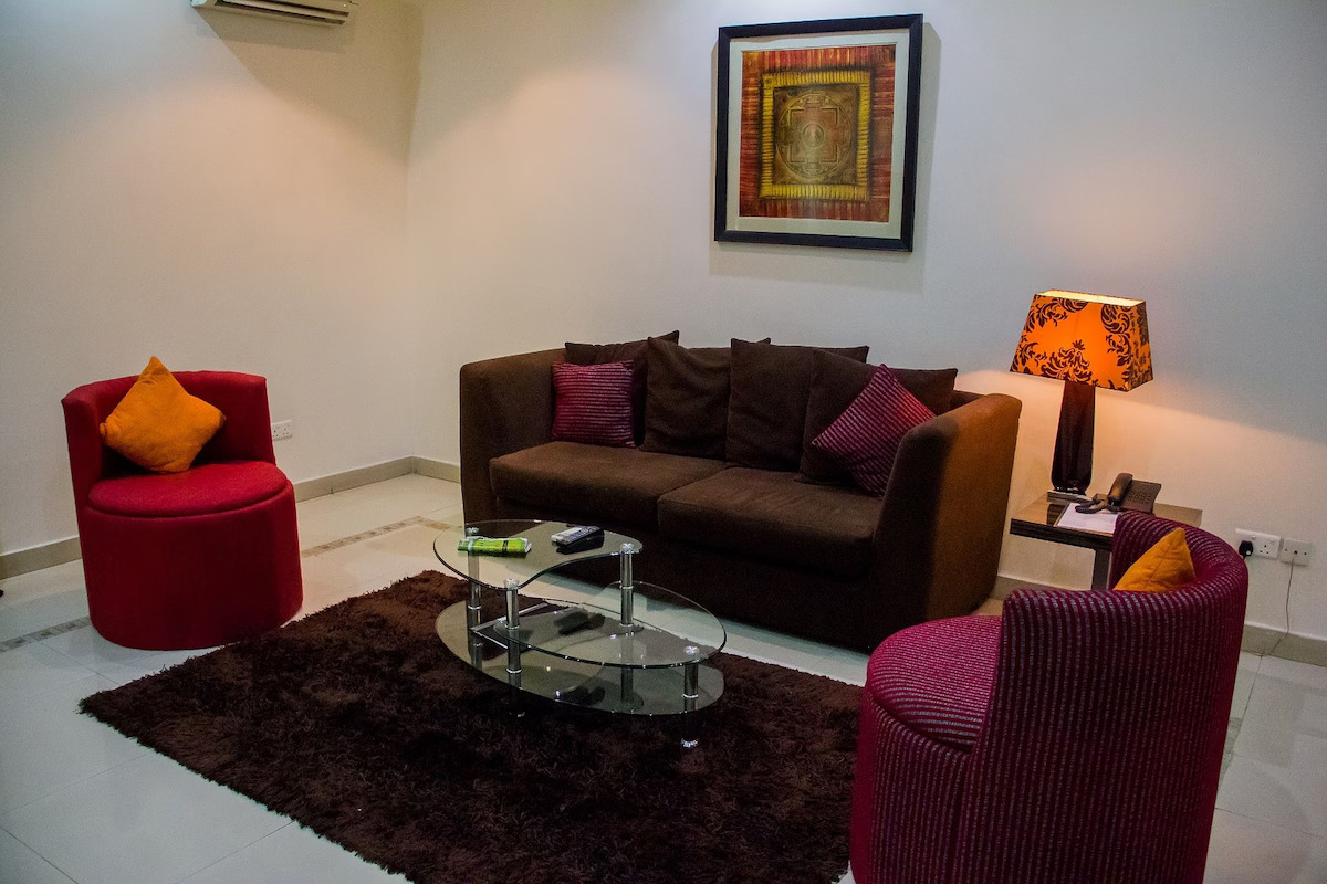 /web/uploads/116/Villa Angelia Hotel Ikoyi/header-images/5edfcb1d.jpg